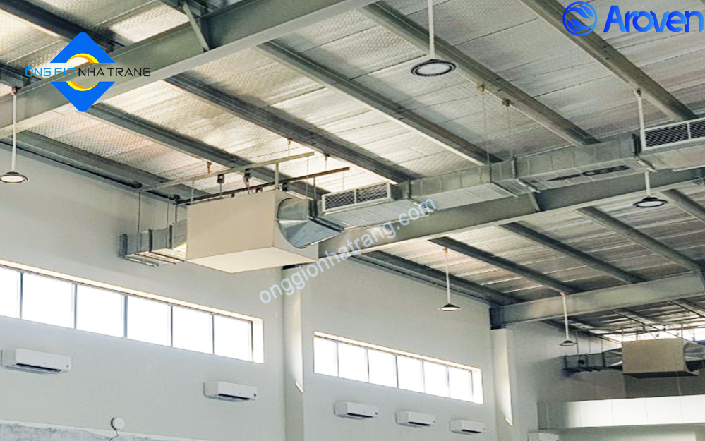 LÀM THẾ NÀO ĐỂ ĐỐI PHÓ VỚI KHÍ HẬU NÓNG ẨM TRONG NHÀ XƯỞNG?