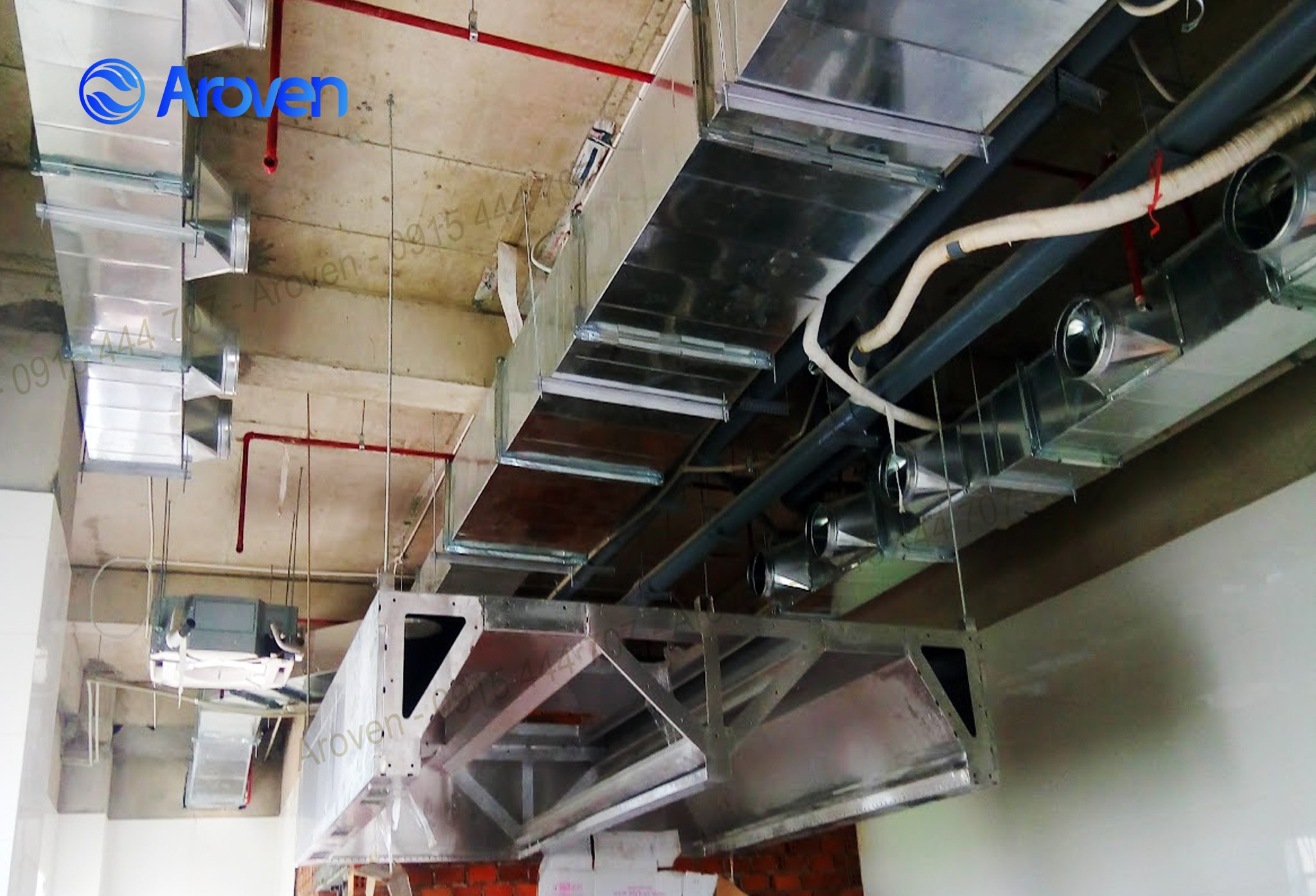 Aroven Hệ thống ống gió chính là “hệ hô hấp” giúp không khí lưu thông đều khắp không gian