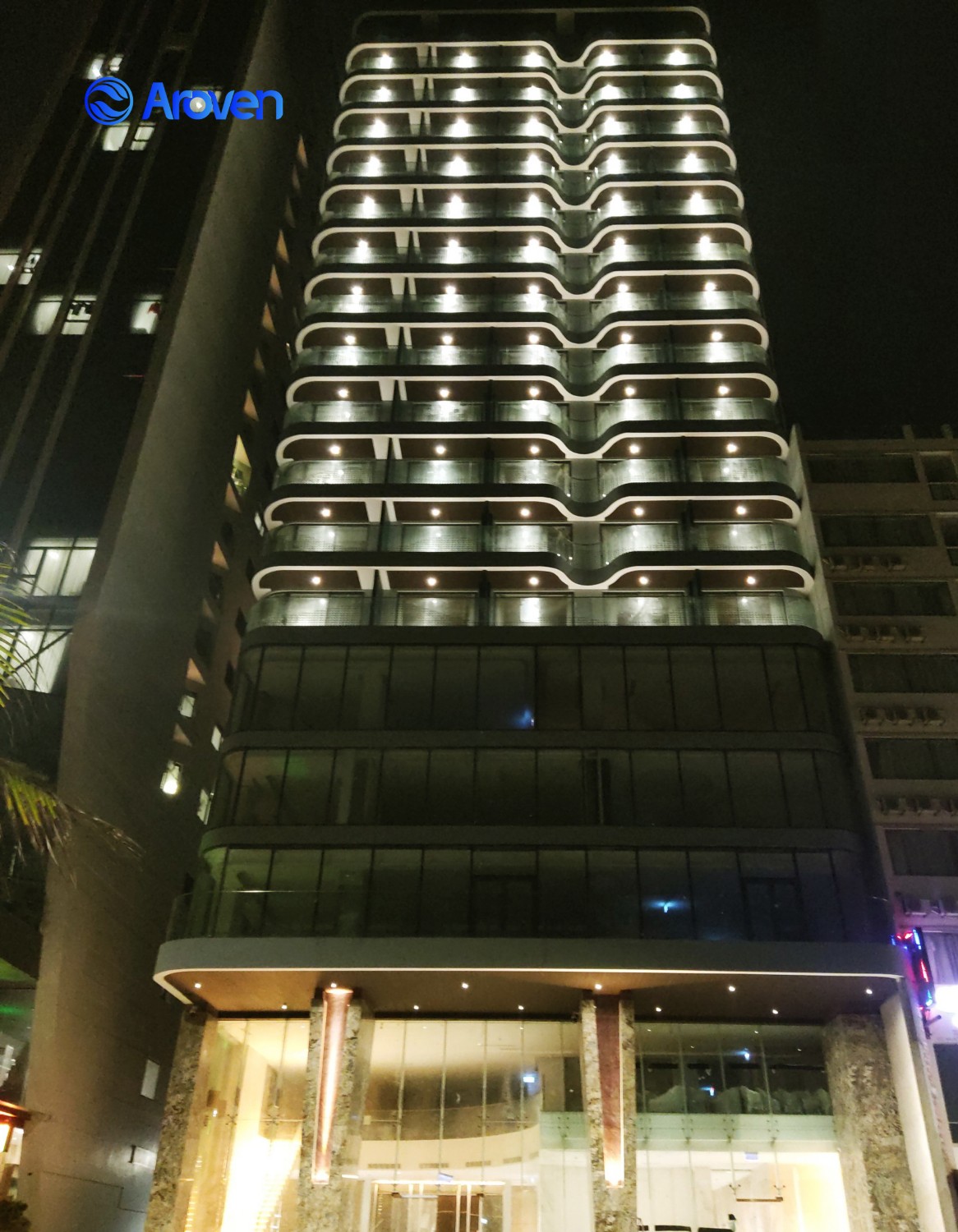 Khách Sạn HOLIDAY 5 sao Nha Trang